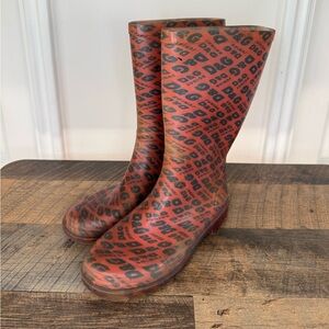 Dolce & Gabbana D&G Women’s Printed Rain Boots in Red and Black
